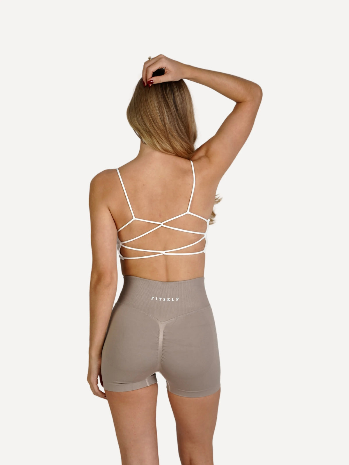 Zestaw spodenki SHAPE beżowe + top SHAPE biały