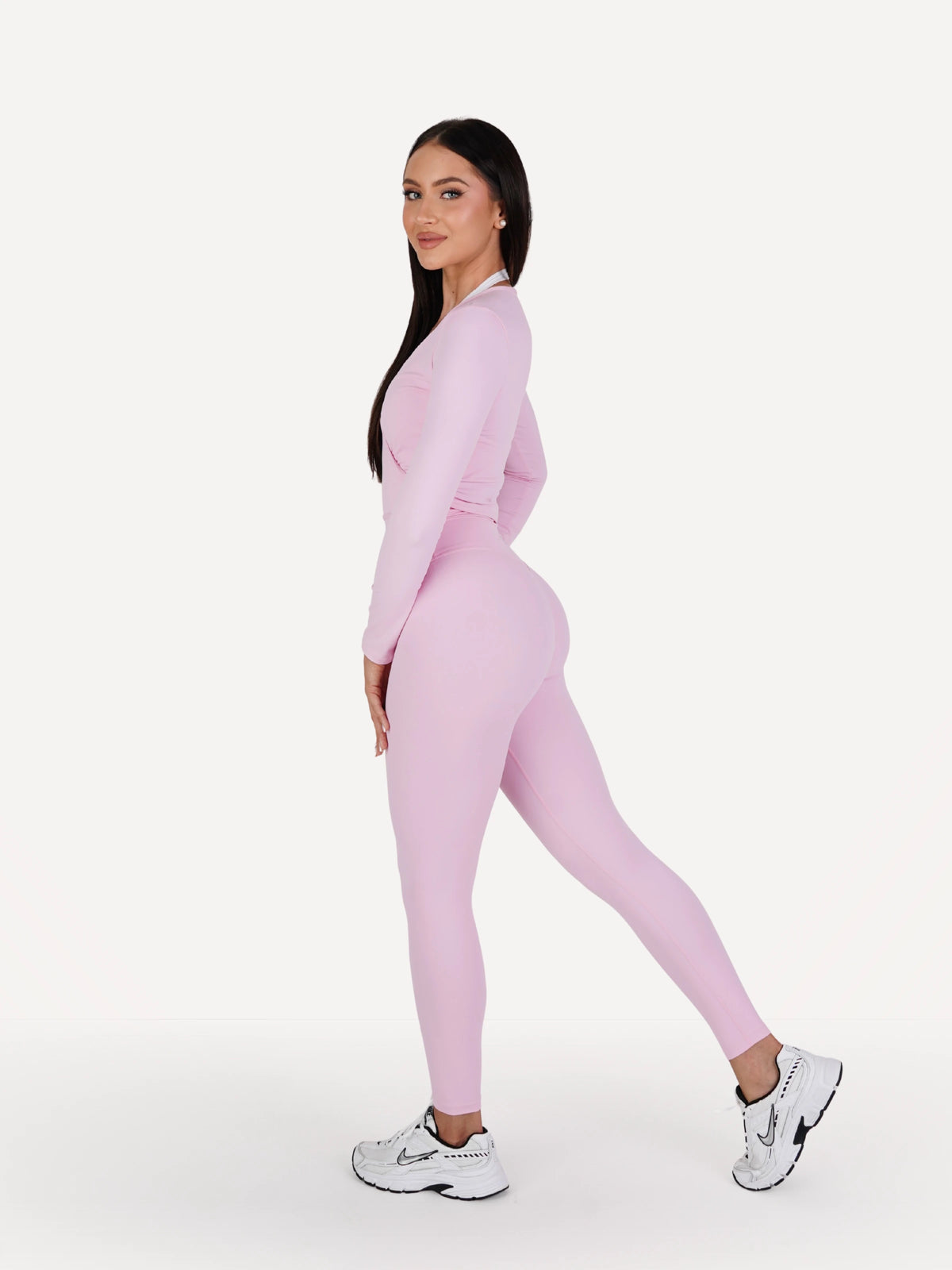 Zestaw 3-częściowy: legginsy + biustonosz MUSE pink blossom + top wiązany PILATES ERA pink